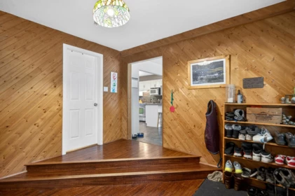 Breakfast Nook Photo of 11760 272 Street, Maple Ridge, BC