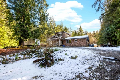 Front Yard Photo of 11760 272 Street, Maple Ridge, BC