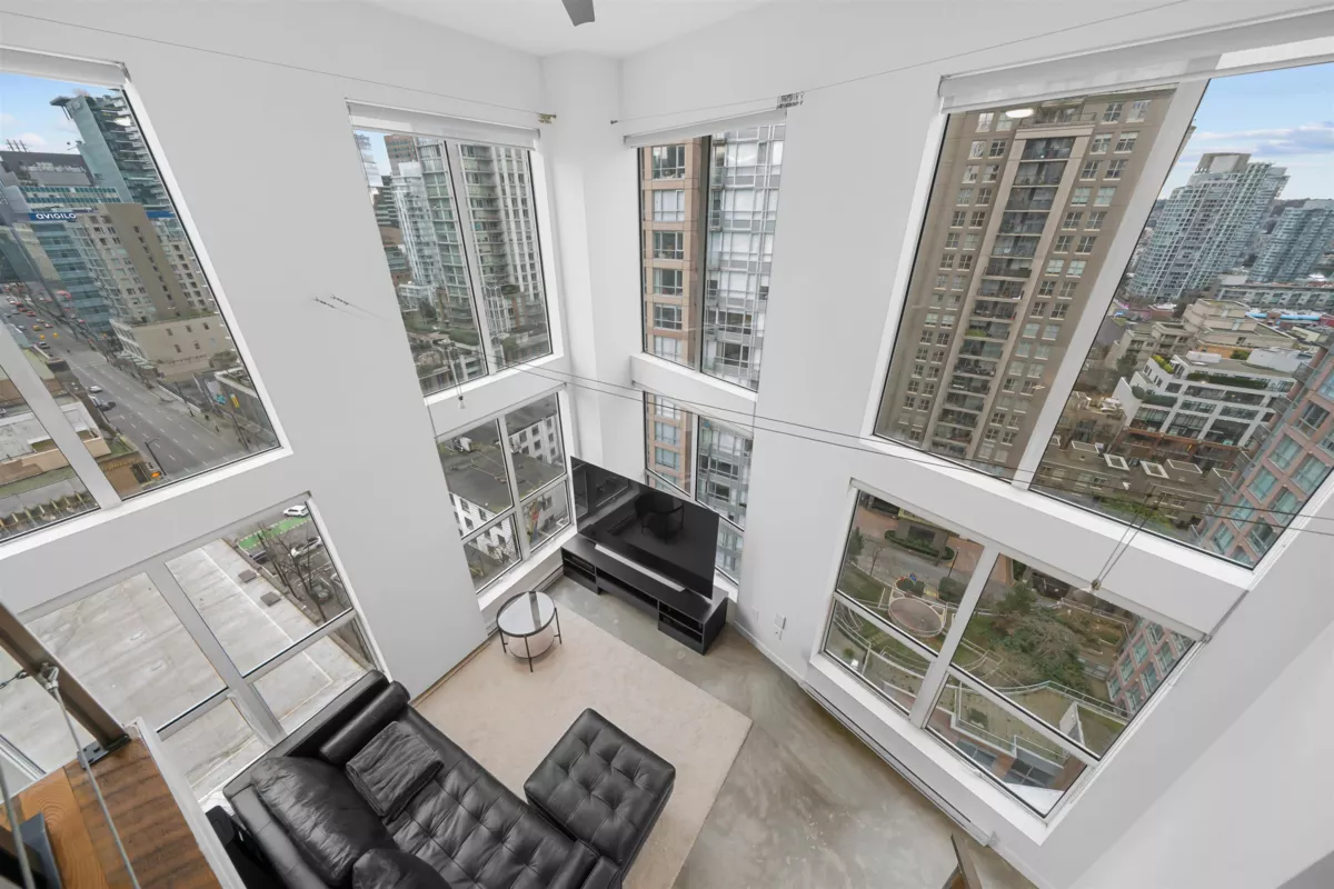 Basement Recreation Room Photo of 1012 933 Seymour Street, Vancouver, BC