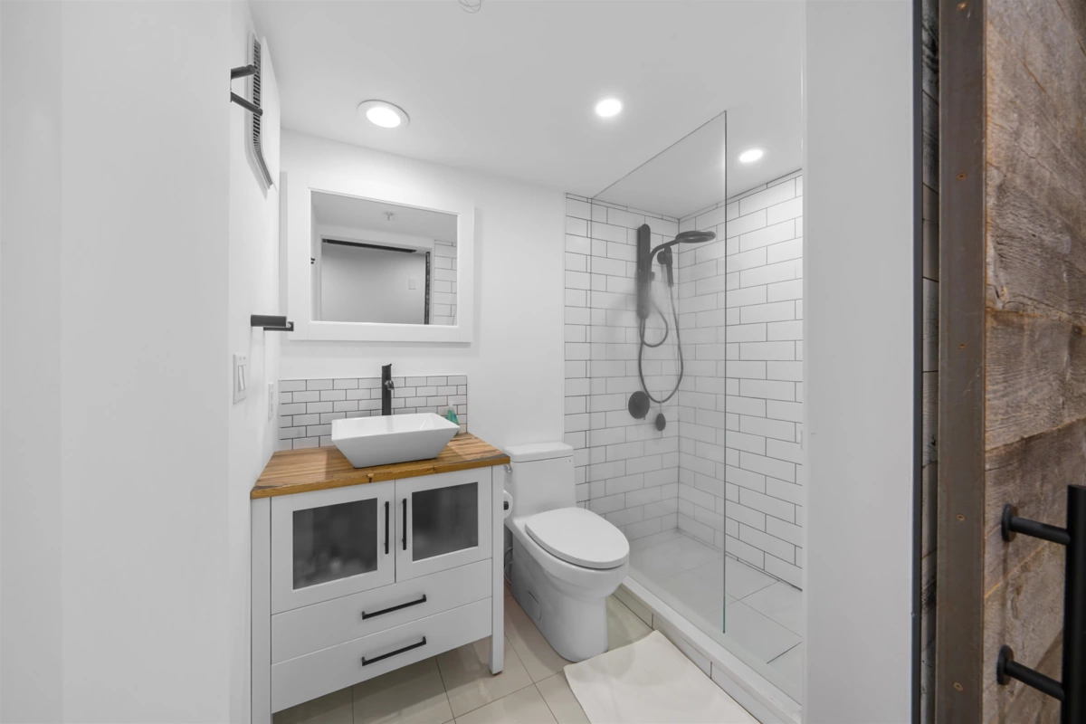 Bedroom 3 Photo of 1012 933 Seymour Street, Vancouver, BC