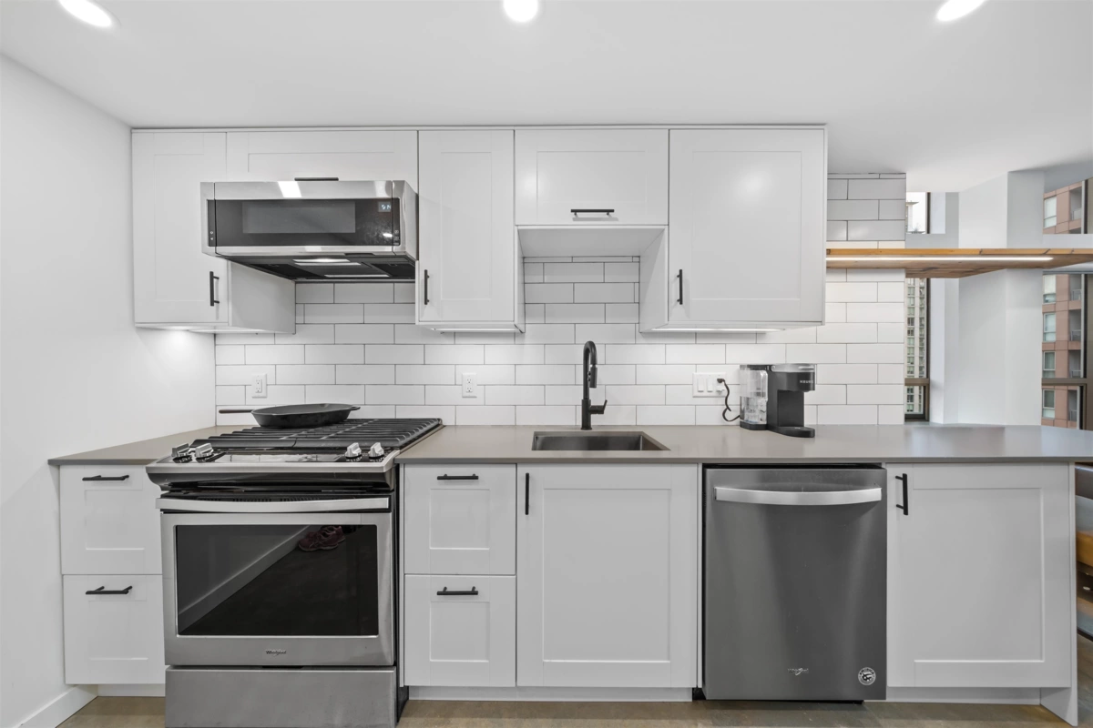 Primary Bedroom Photo of 1012 933 Seymour Street, Vancouver, BC