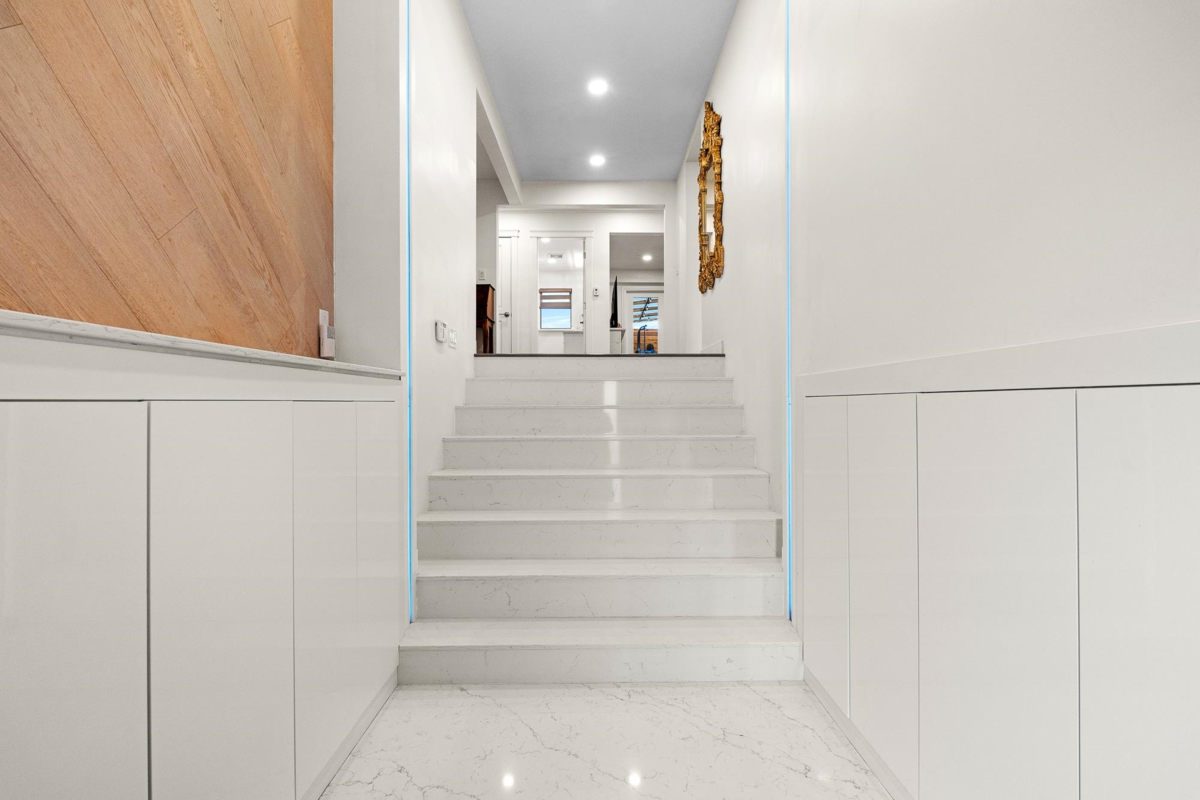 Dining Area Photo of 5307 Springdale Court, Burnaby, BC