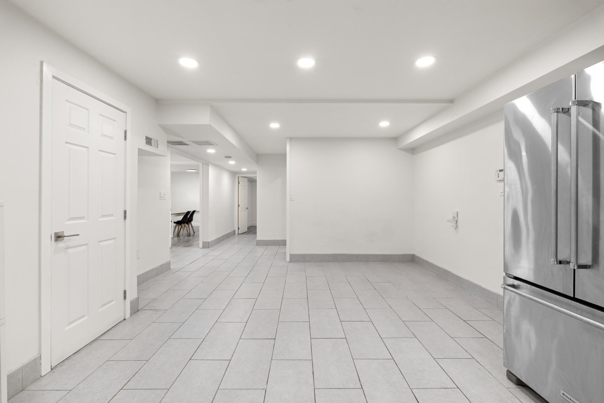 Hallway Photo of 5307 Springdale Court, Burnaby, BC