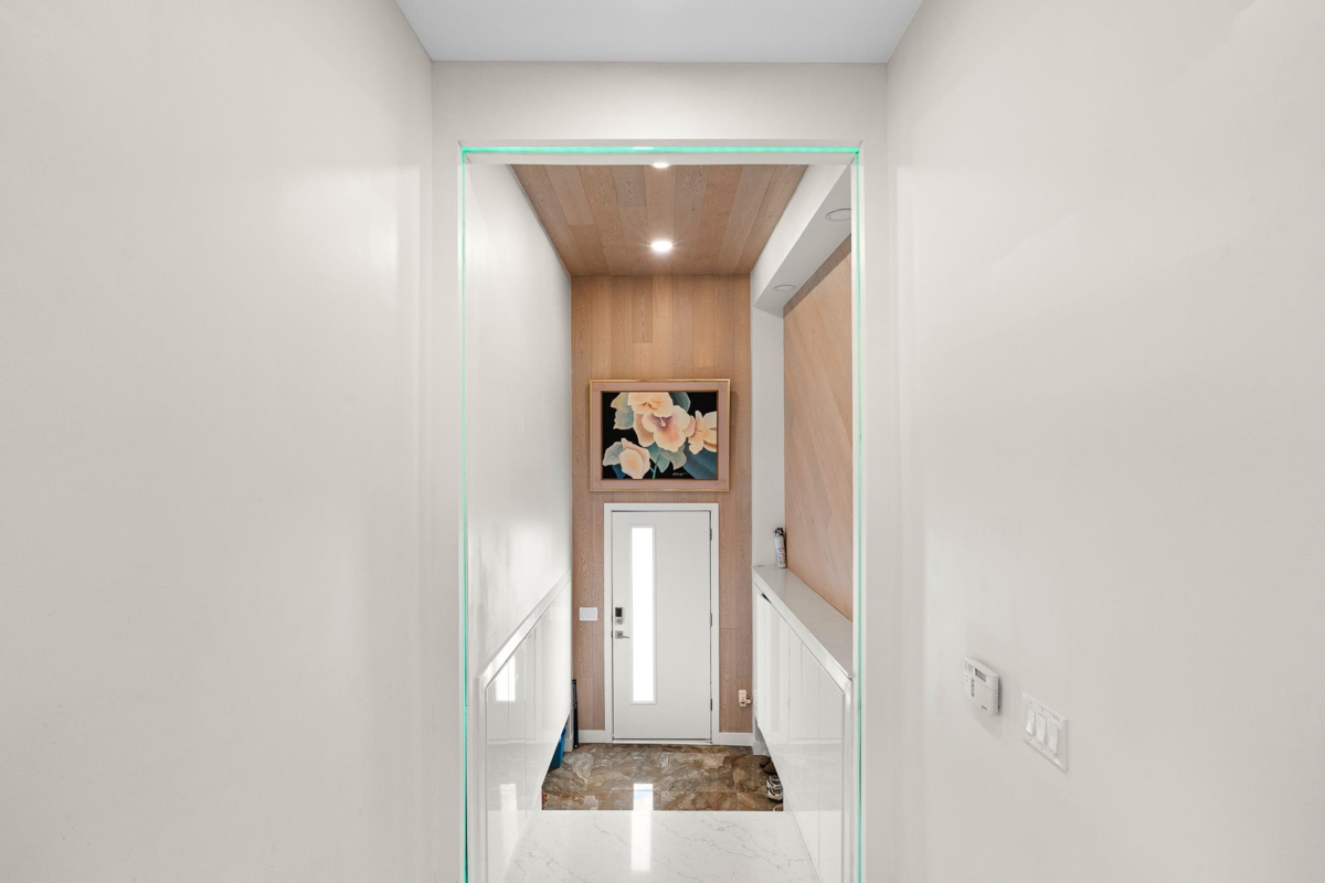 Kitchen Photo of 5307 Springdale Court, Burnaby, BC