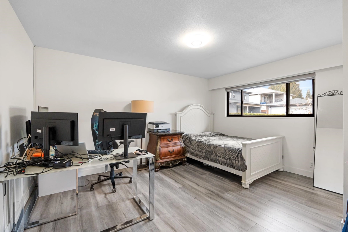 Office / Den Photo of 5307 Springdale Court, Burnaby, BC