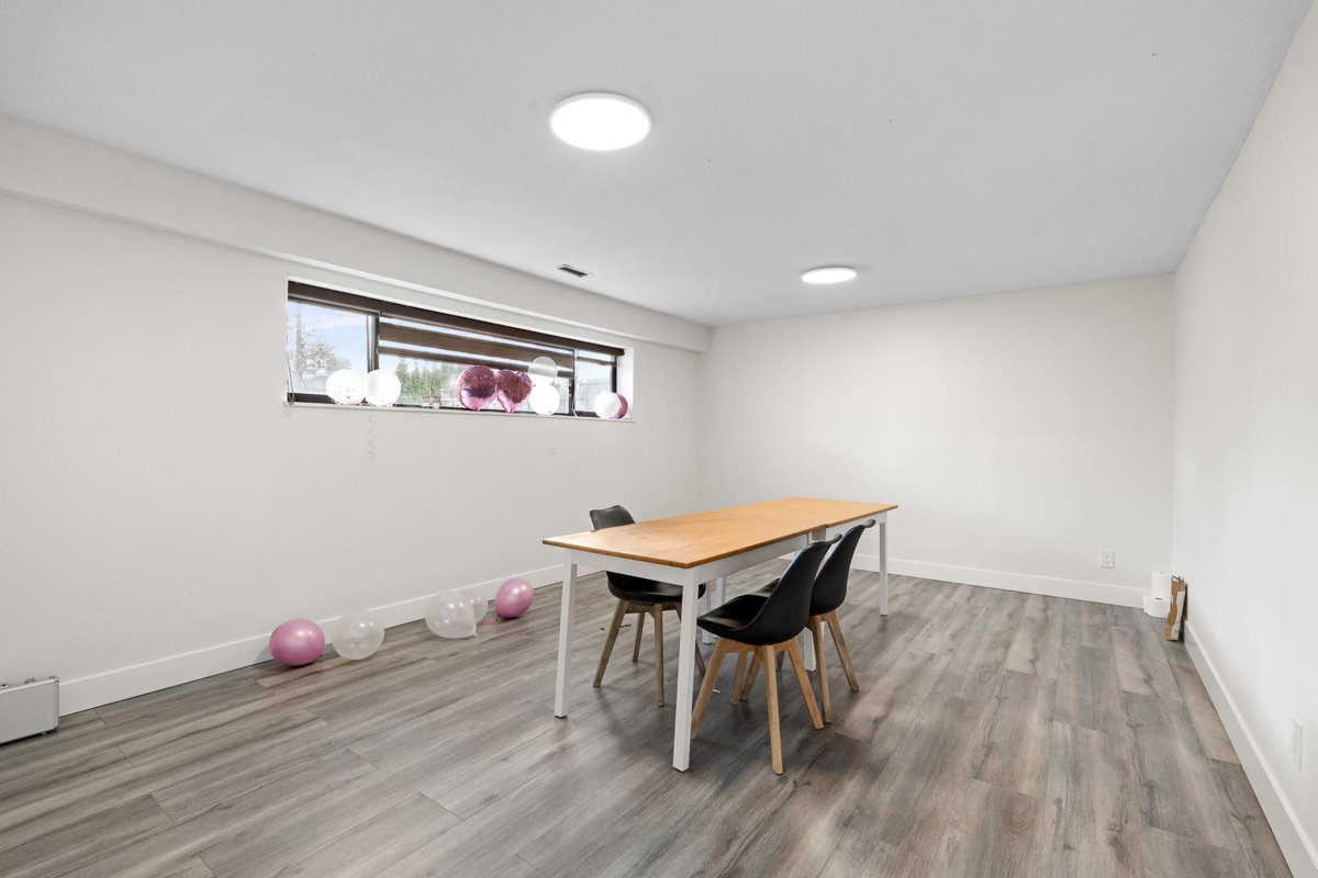 Staircase Photo of 5307 Springdale Court, Burnaby, BC