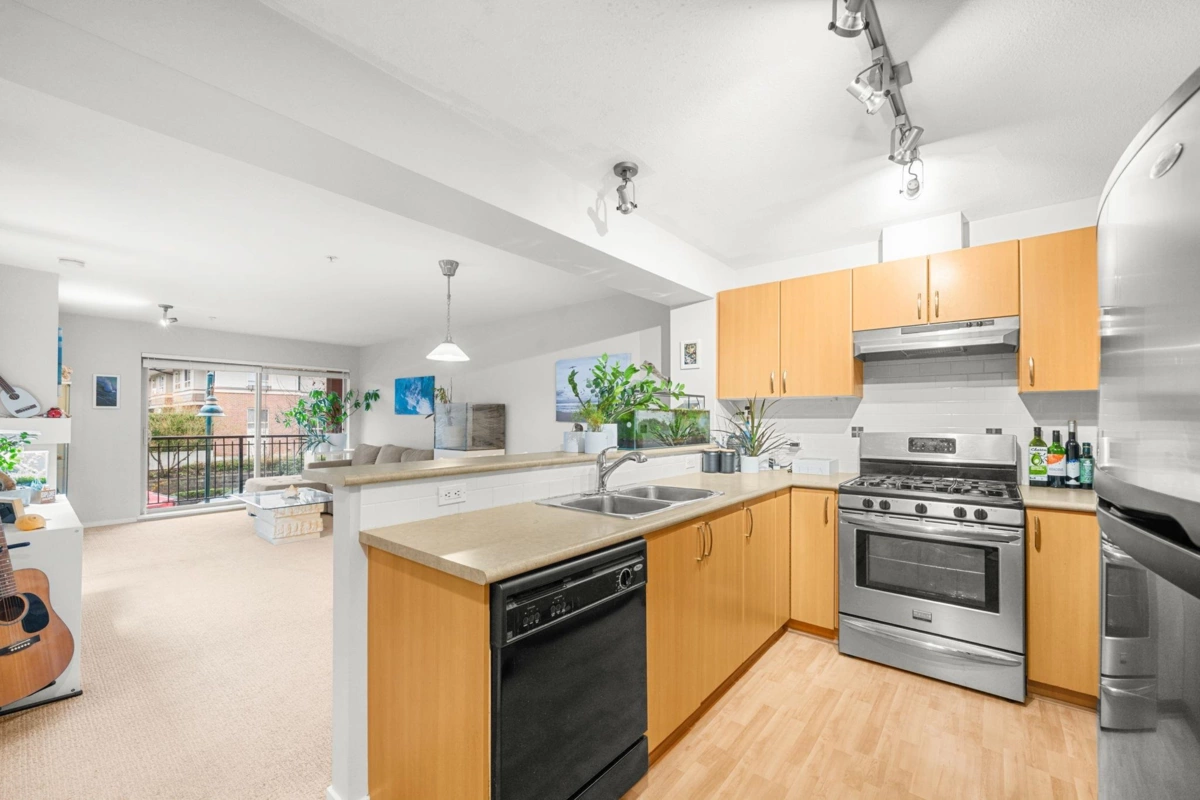 Dining Area Photo of 208 200 Klahanie Drive, Port Moody, BC
