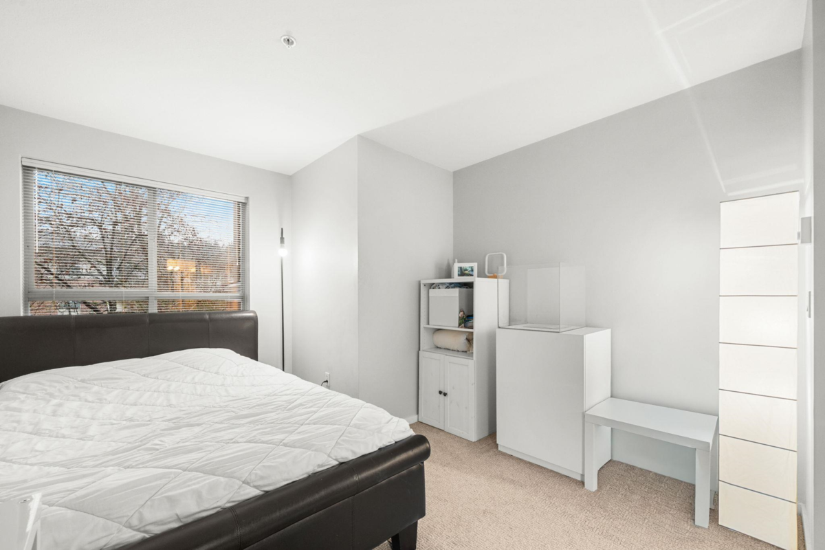 Guest Bathroom Photo of 208 200 Klahanie Drive, Port Moody, BC