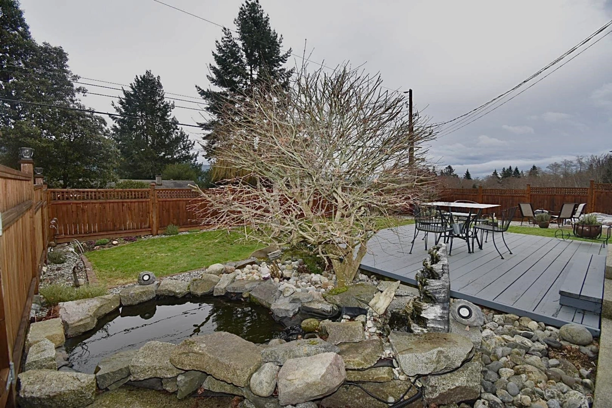 Community Amenities Photo (Clubhouse) of 6135 Fairway Avenue, Sechelt, BC