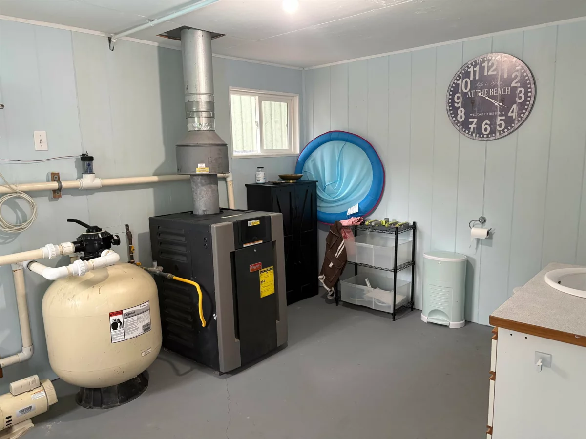 Front Yard Photo of 6135 Fairway Avenue, Sechelt, BC