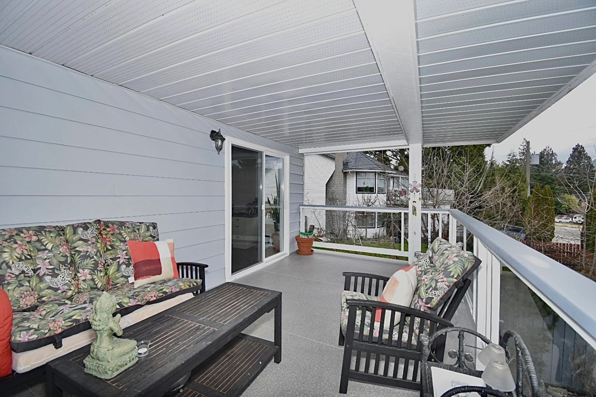 Mudroom Photo of 6135 Fairway Avenue, Sechelt, BC