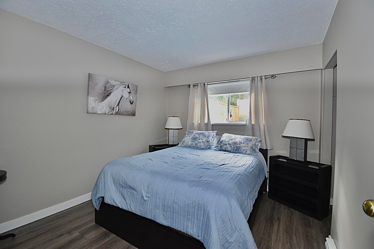 Primary Bedroom Photo of 6135 Fairway Avenue, Sechelt, BC