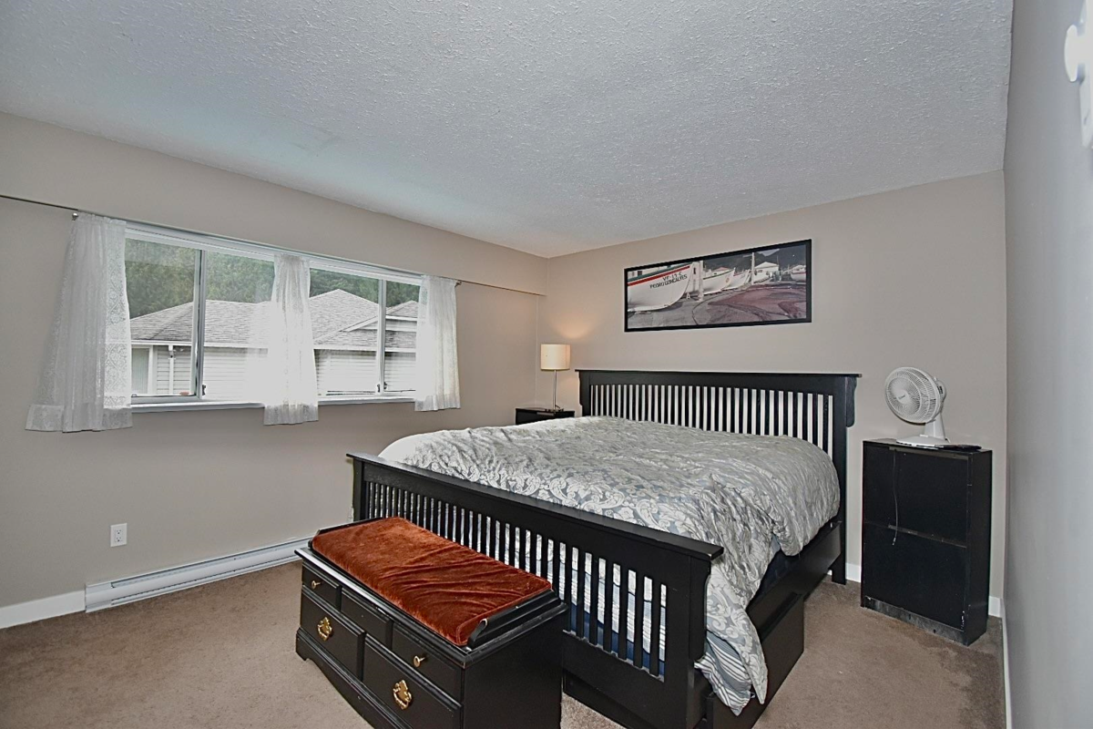 Staircase Photo of 6135 Fairway Avenue, Sechelt, BC