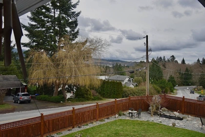 Outdoor Kitchen Photo of 6135 Fairway Avenue, Sechelt, BC
