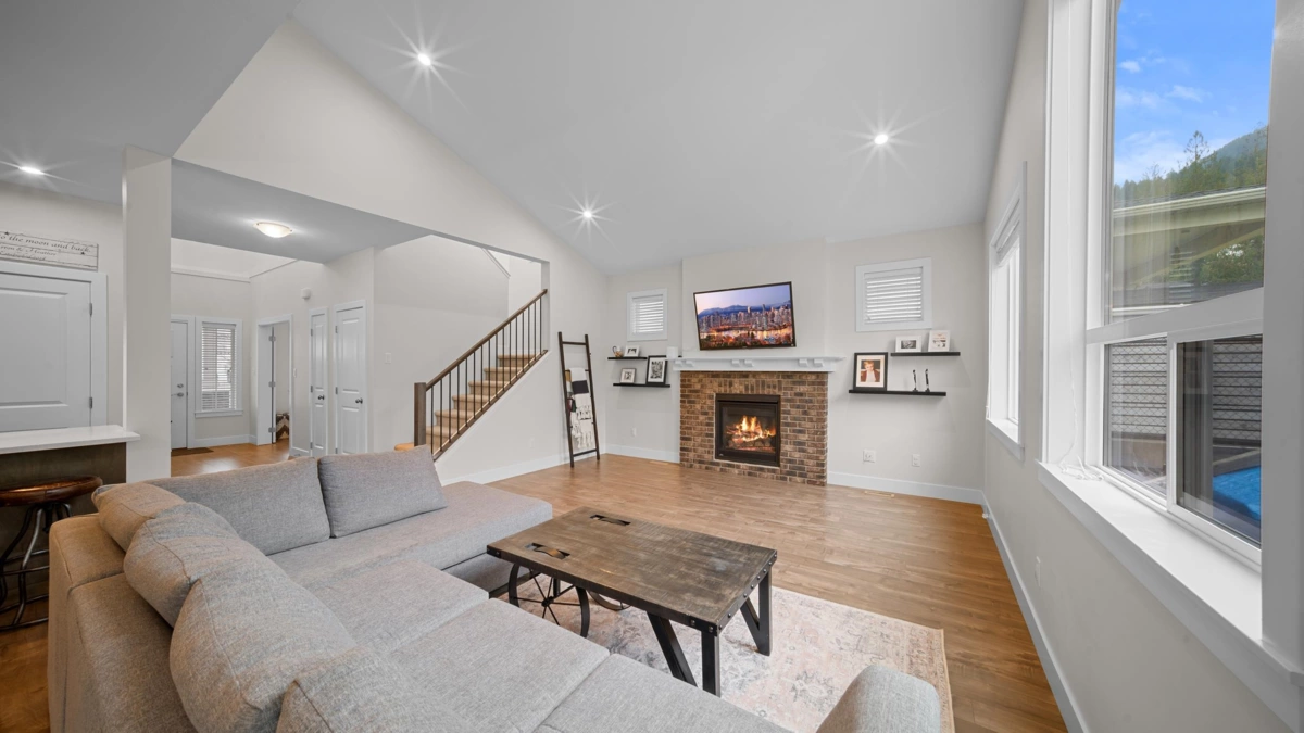 Bedroom 2 Photo of 50300 Kensington Drive, Chilliwack, BC