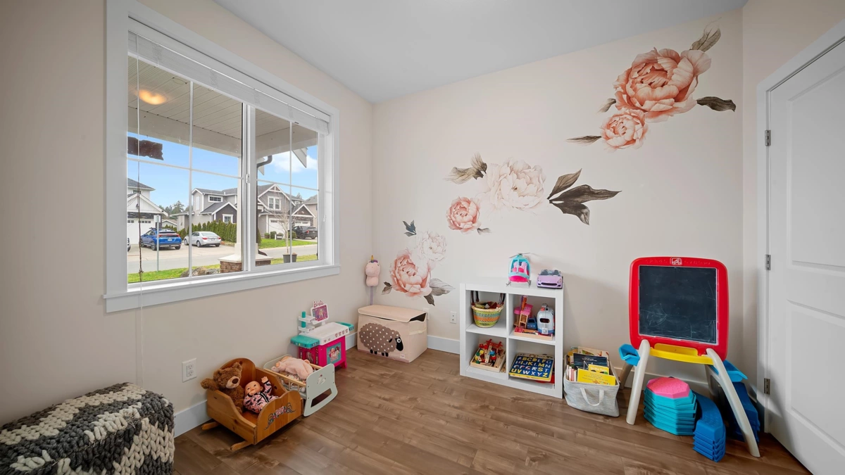 Bedroom 3 Photo of 50300 Kensington Drive, Chilliwack, BC