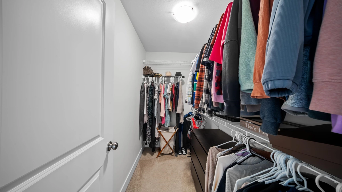 Entry Foyer Photo of 50300 Kensington Drive, Chilliwack, BC