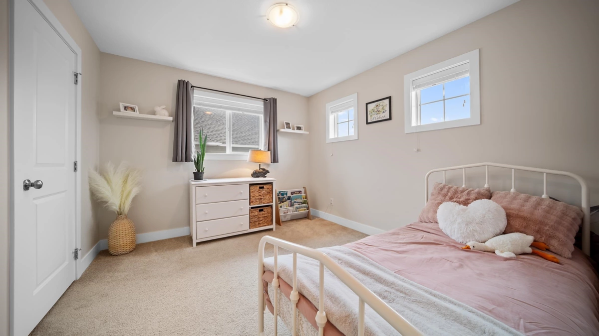 Staircase Photo of 50300 Kensington Drive, Chilliwack, BC