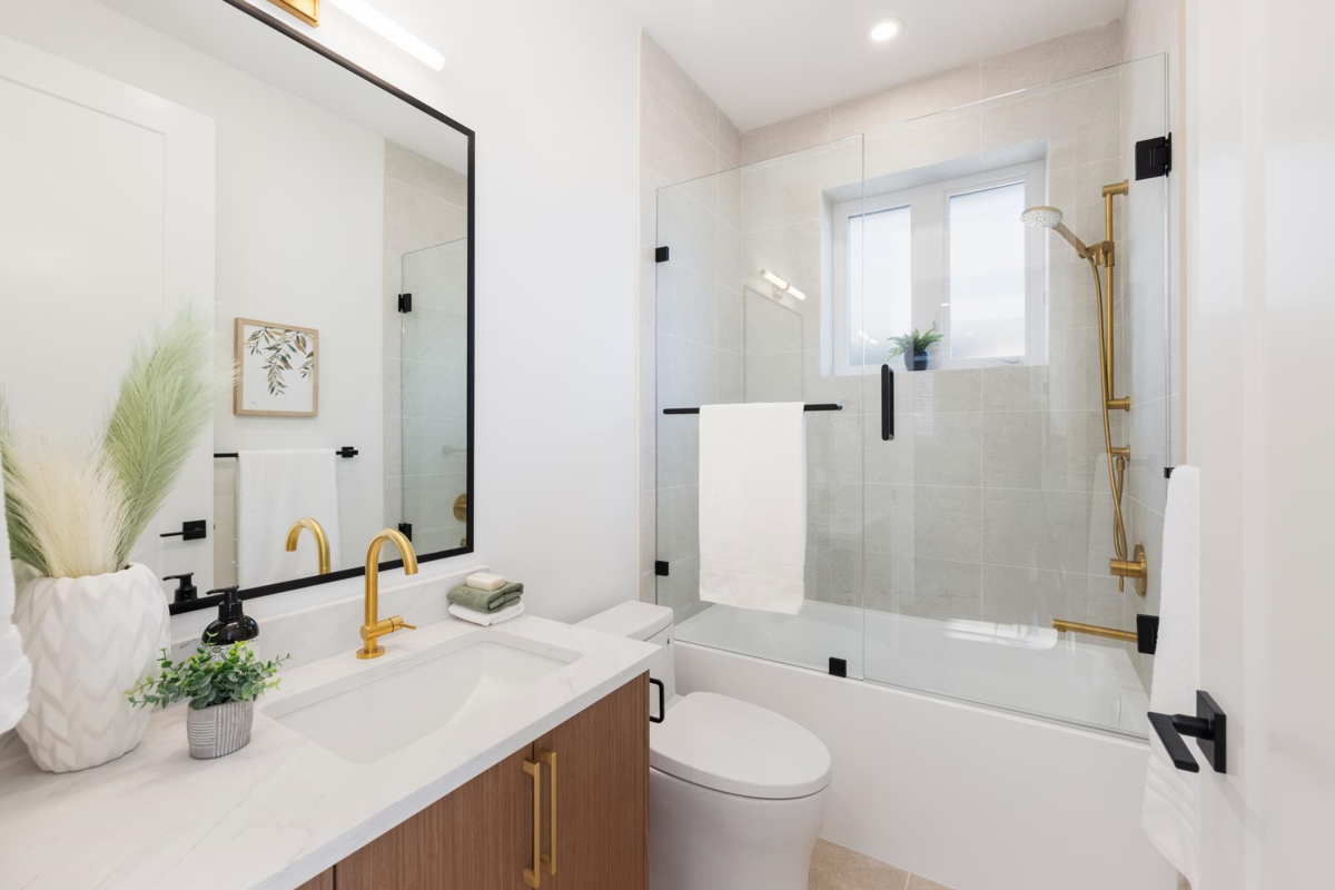 Guest Bathroom Photo of 2334 E 5th Avenue, Vancouver, BC