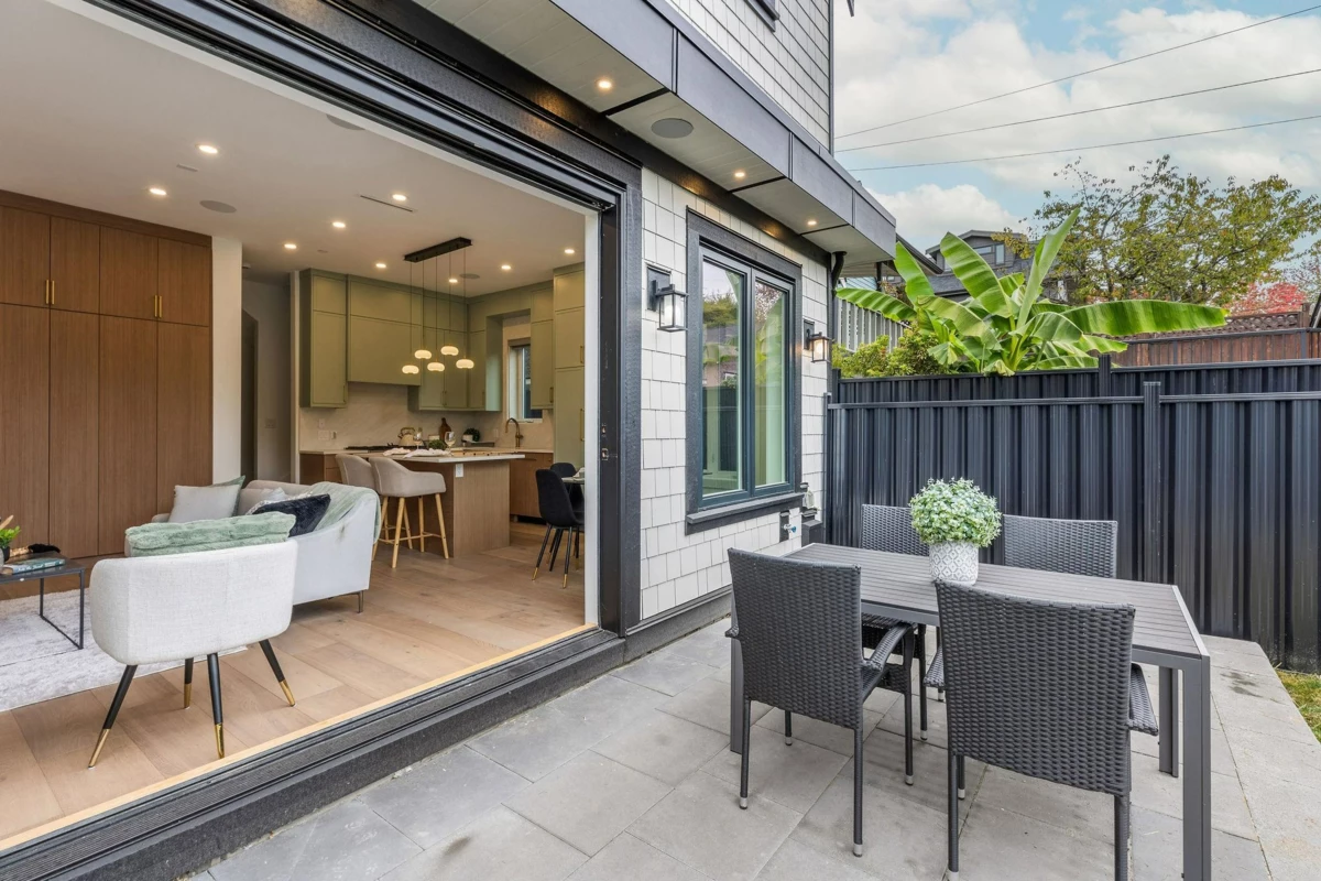 Primary Bedroom Photo of 2334 E 5th Avenue, Vancouver, BC