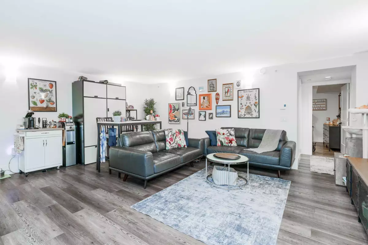 Front Yard Photo of 23066 135 Avenue, Maple Ridge, BC