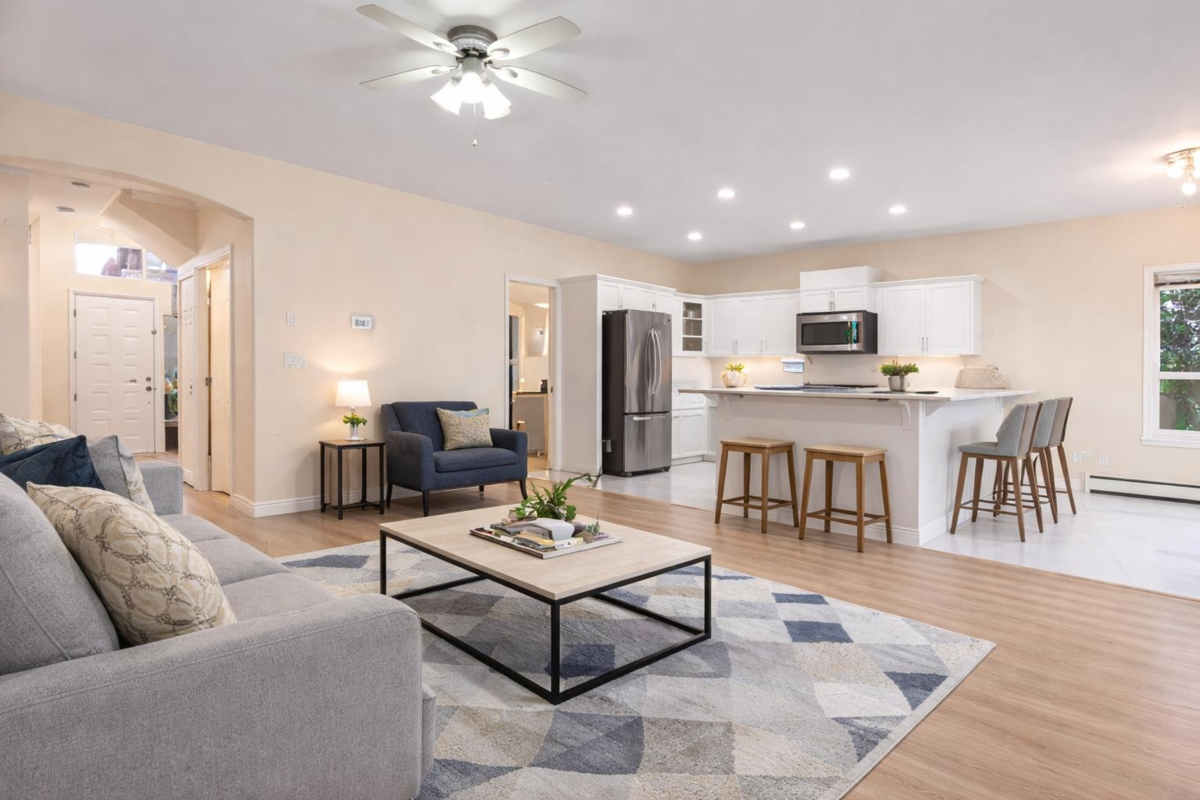 Family Room Photo of 8004 Melburn Drive, Mission, BC