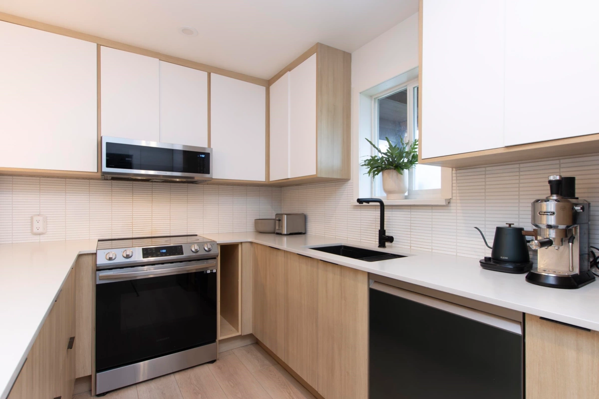 Living Room Photo of 1029 Brothers Place, Squamish, BC
