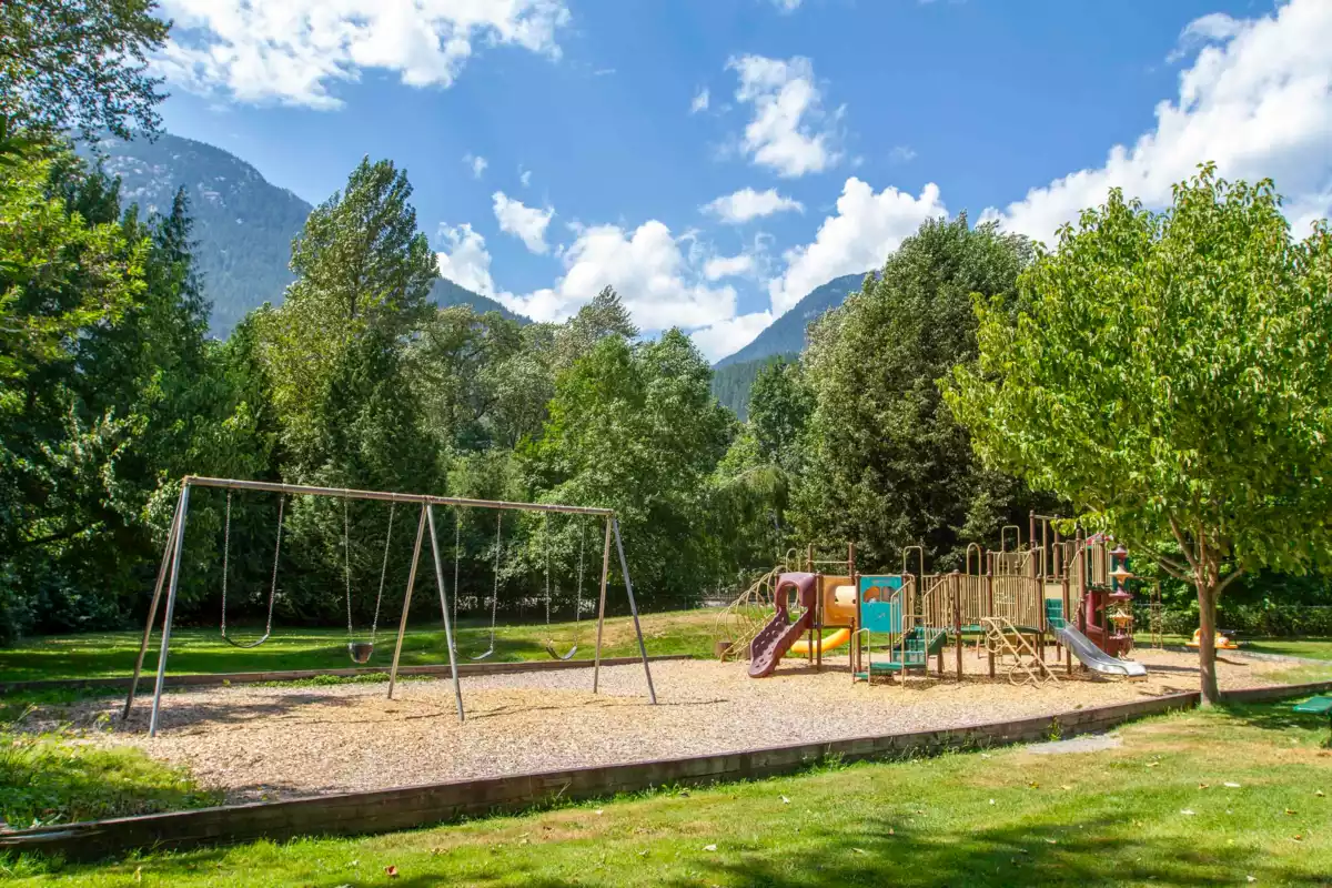 Loft / Bonus Room Photo of 1029 Brothers Place, Squamish, BC
