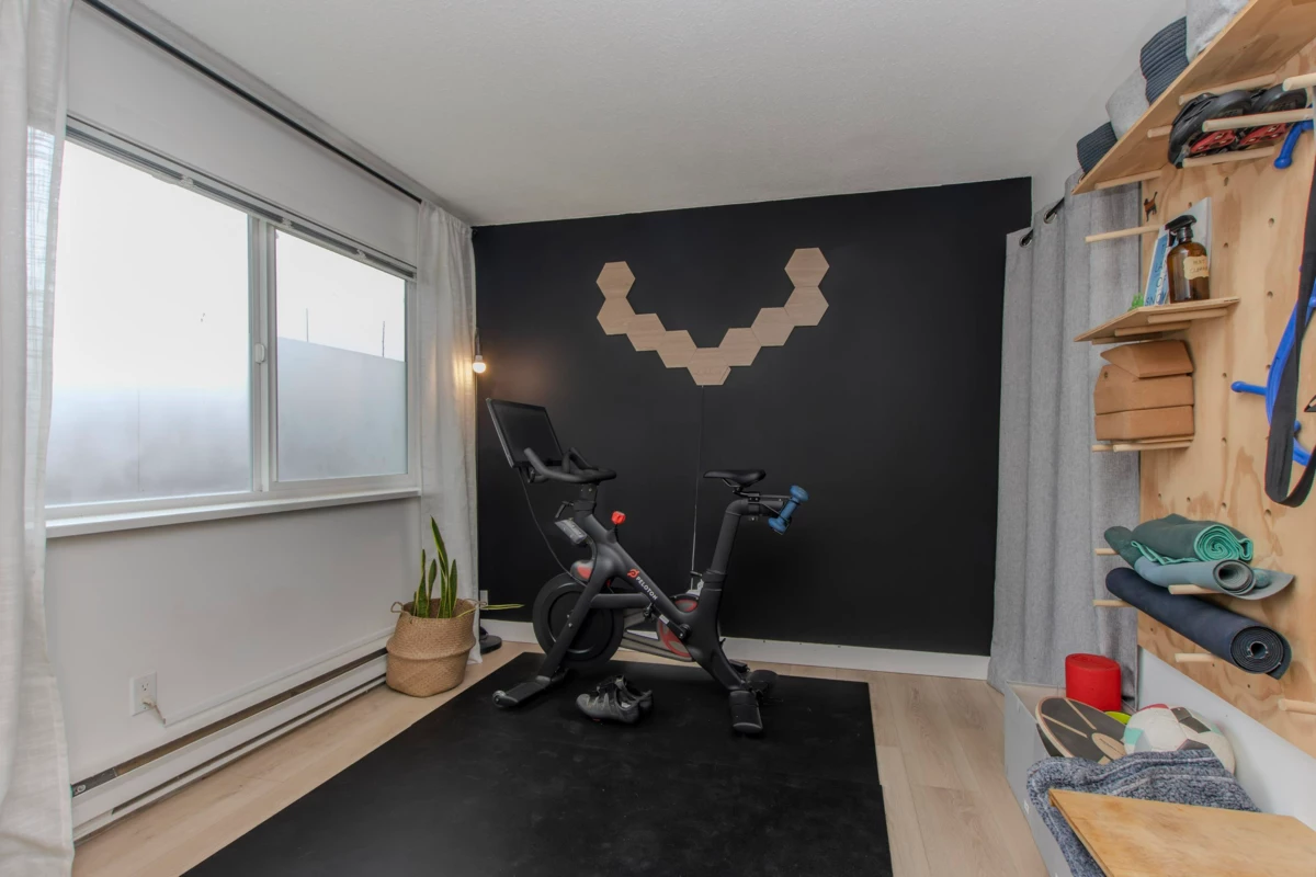 Walk-In Closet Photo of 1029 Brothers Place, Squamish, BC