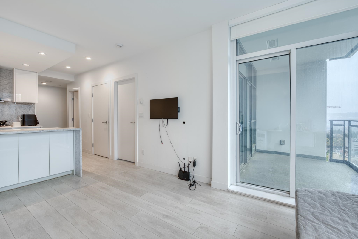 Breakfast Nook Photo of 1711 6098 Station Street, Burnaby, BC