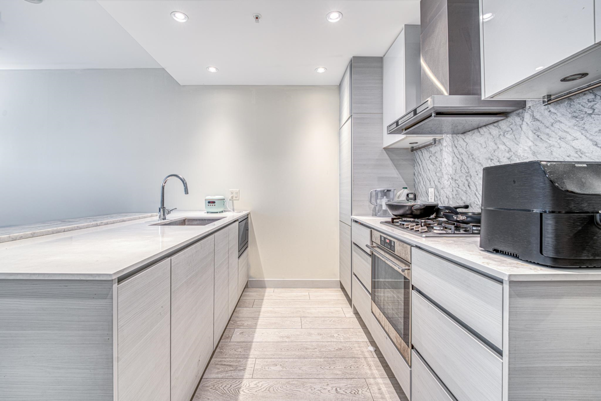 Family Room Photo of 1711 6098 Station Street, Burnaby, BC