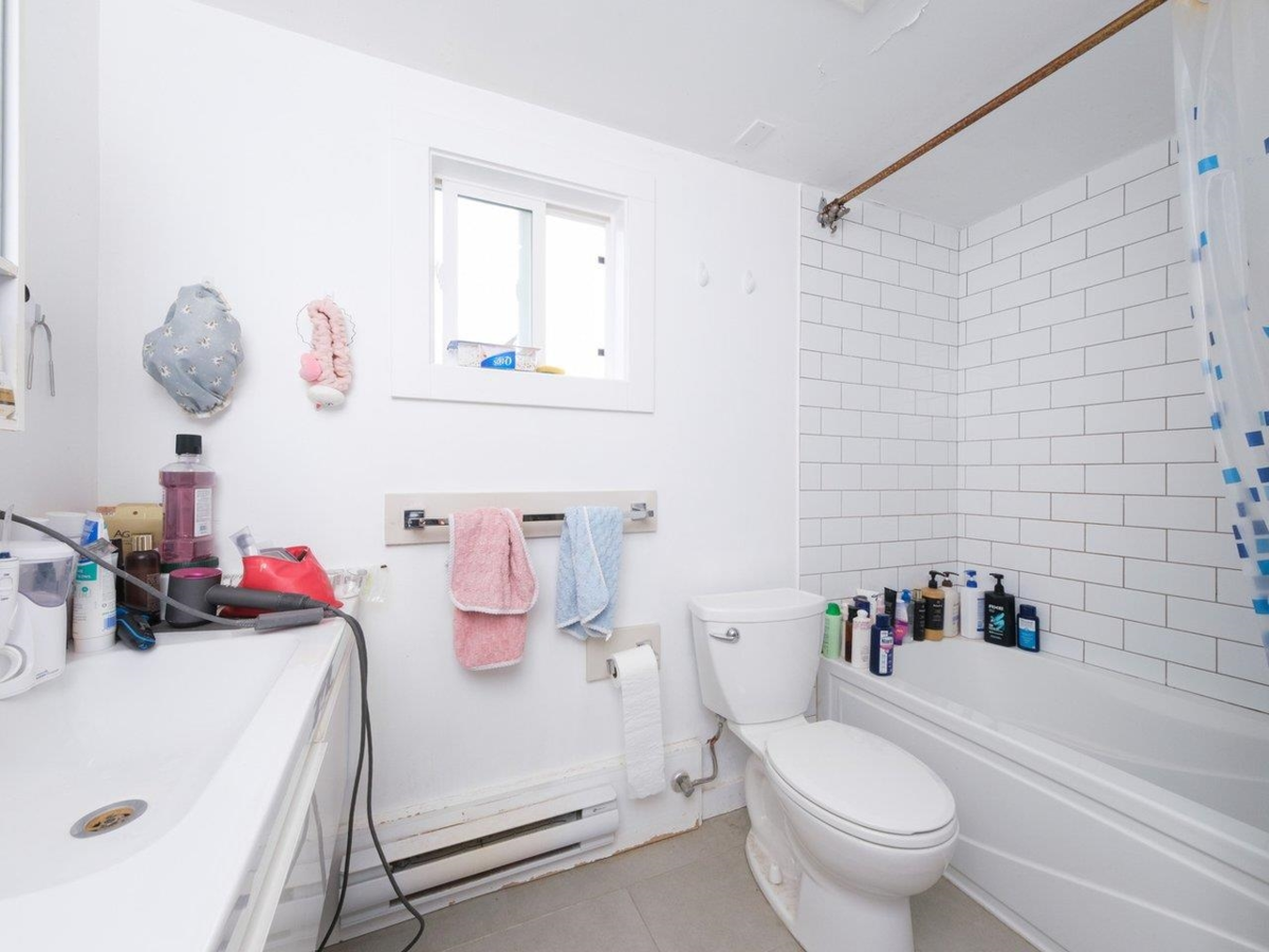 Aerial View of 530 St. Andrews Road, West Vancouver, BC