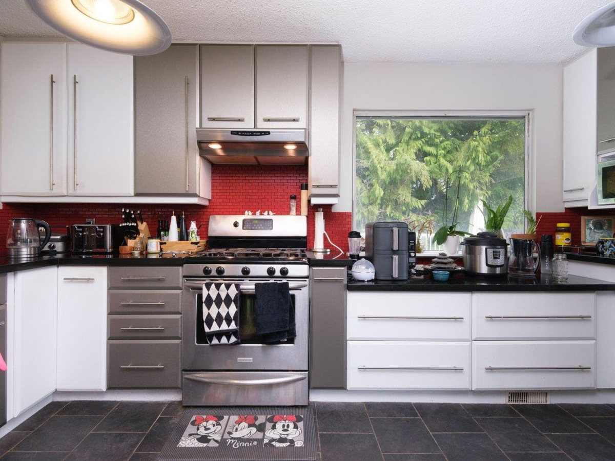 Office / Den Photo of 530 St. Andrews Road, West Vancouver, BC