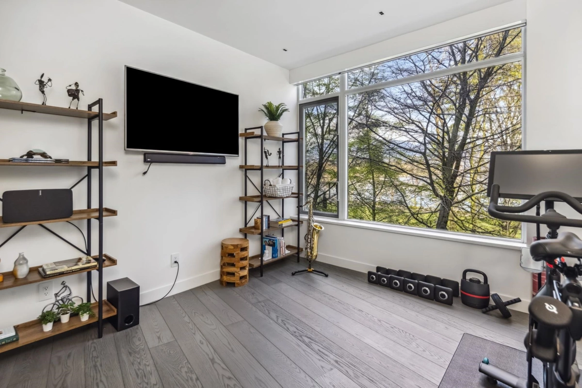 Walk-In Closet Photo of TH22 1281 W Cordova Street, Vancouver, BC