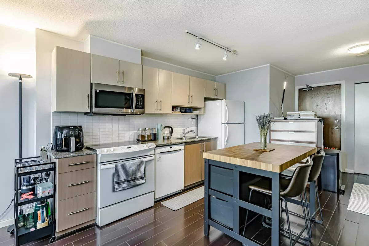 Exterior Rear Photo of 1201 550 Taylor Street, Vancouver, BC