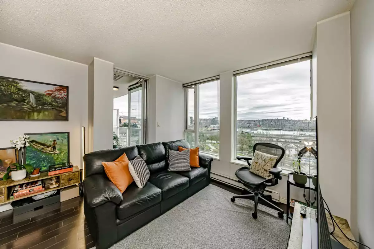 Kitchen Island Photo of 1201 550 Taylor Street, Vancouver, BC