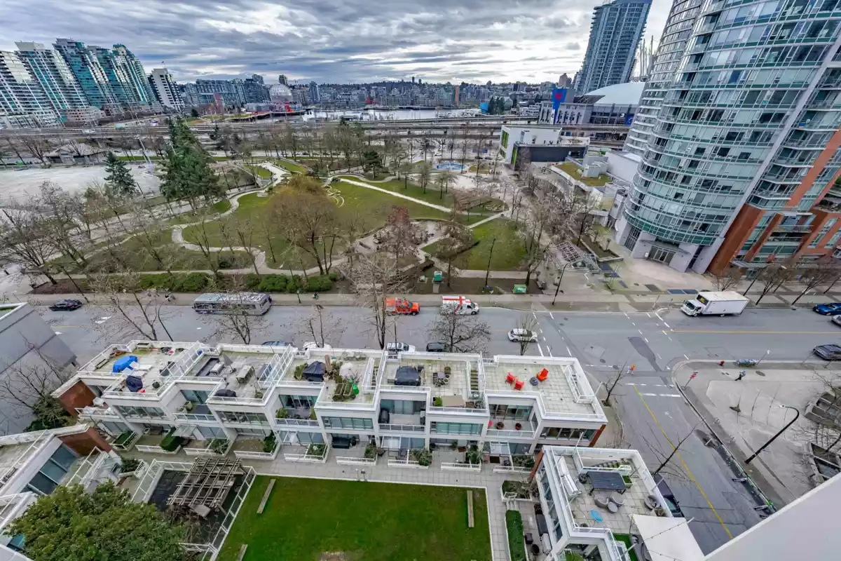 Powder Room Photo of 1201 550 Taylor Street, Vancouver, BC