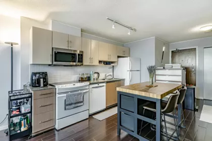 1201 550 Taylor Street, Vancouver, BC