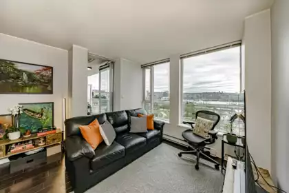 Kitchen Island Photo of 1201 550 Taylor Street, Vancouver, BC