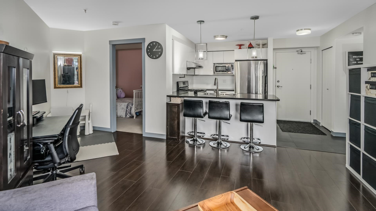 Primary Bathroom Photo of 322 12339 Steveston Highway, Richmond, BC