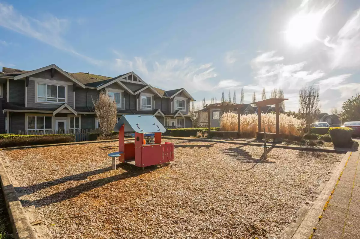 Community Amenities Photo (Clubhouse) of 18 7848 170 Street, Surrey, BC