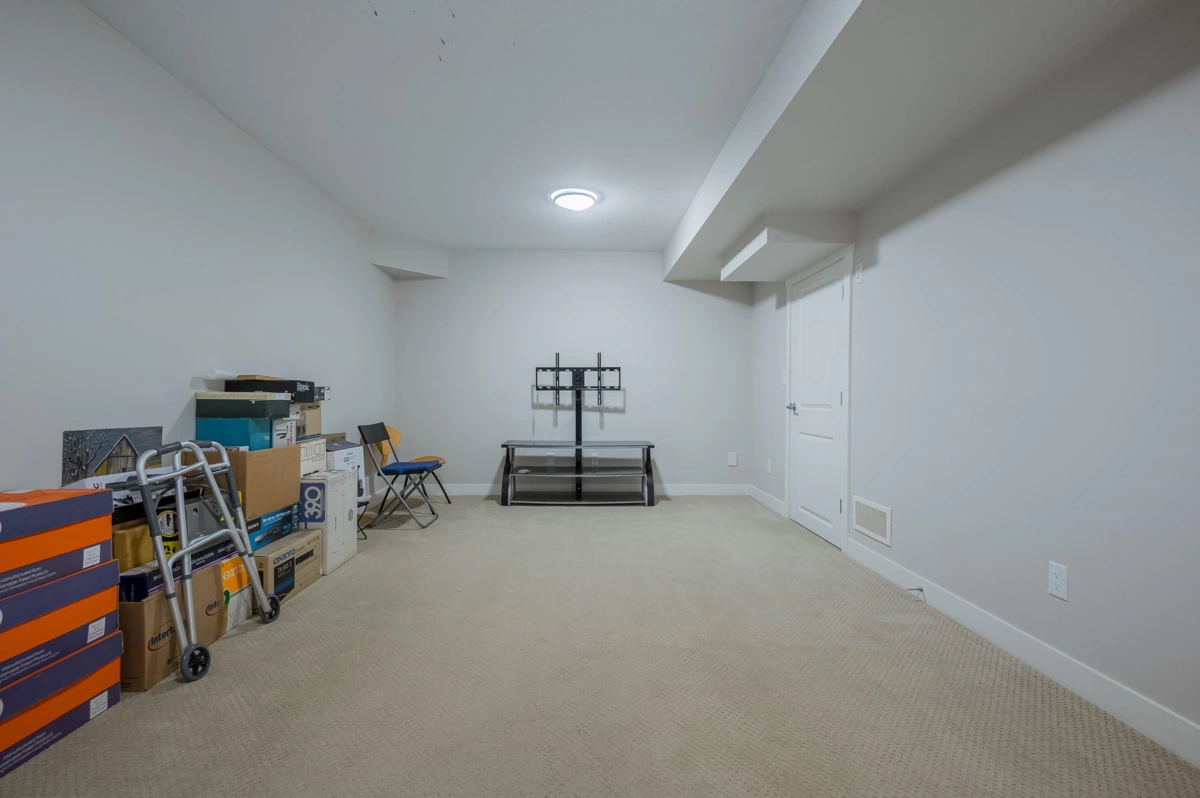 Swimming Pool Photo of 18 7848 170 Street, Surrey, BC
