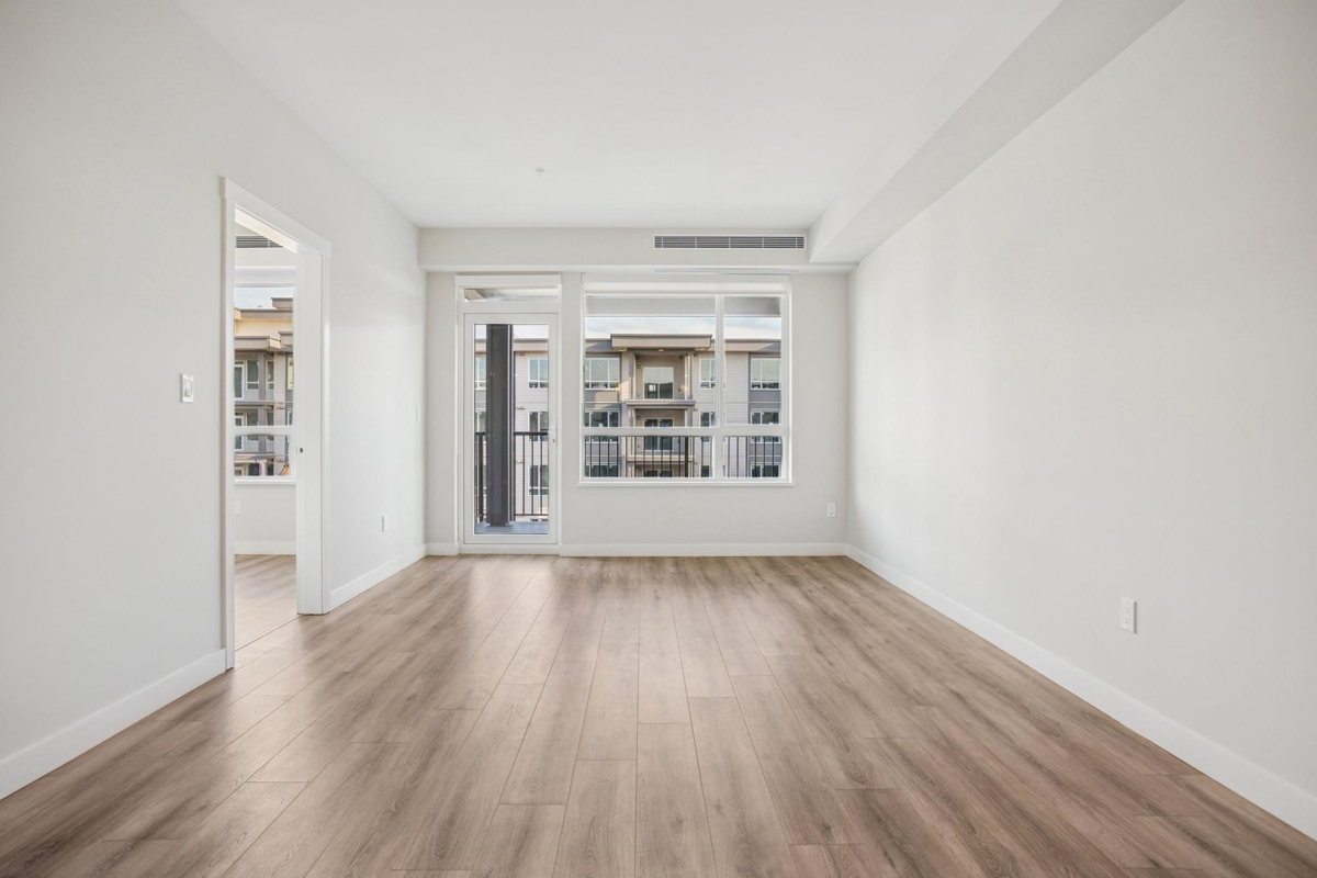 Kitchen Photo of 329 23200 Gilley Road, Richmond, BC