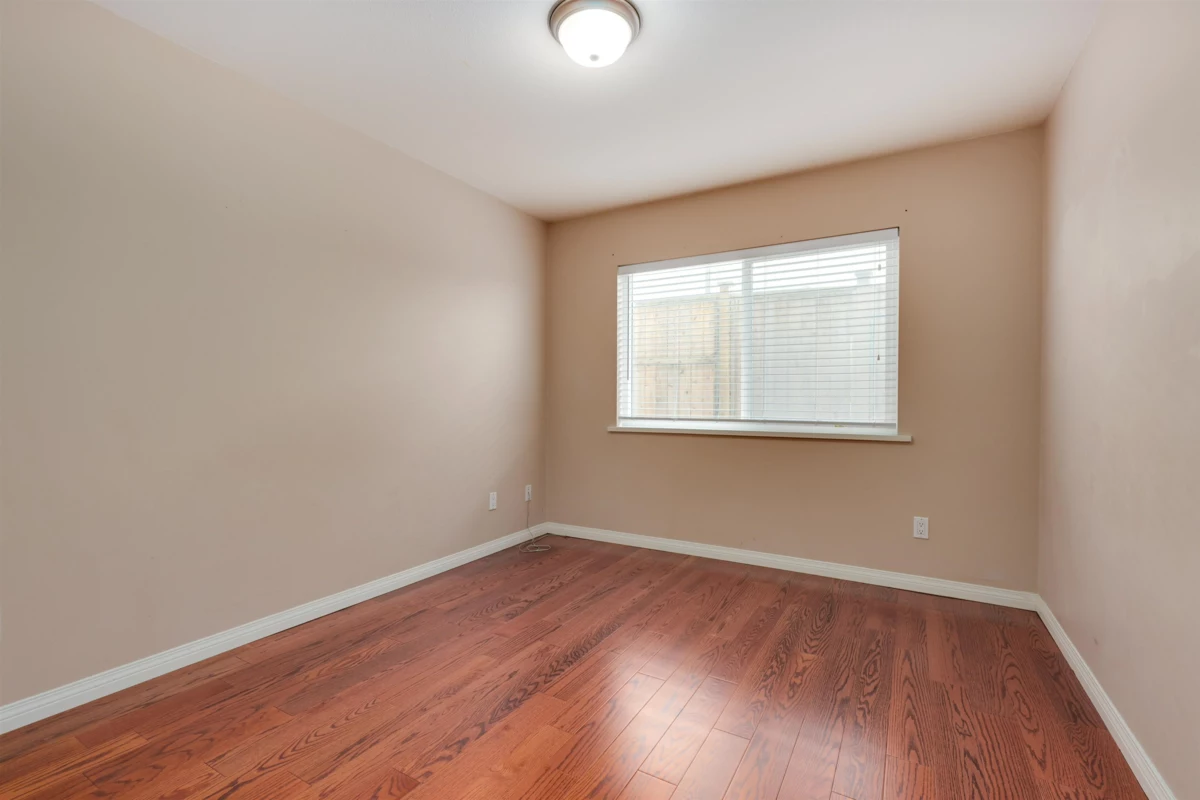Entry Foyer Photo of 6103 190 Street, Surrey, BC
