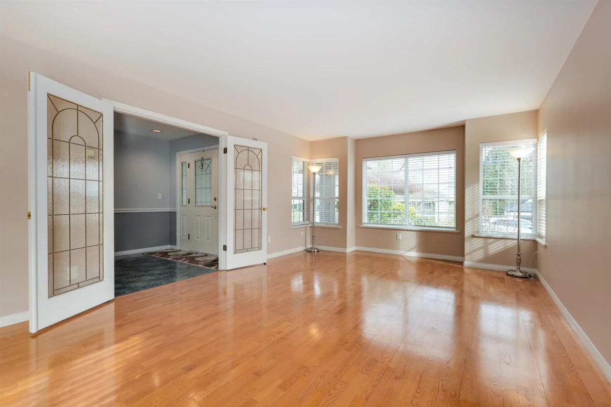 Office / Den Photo of 6103 190 Street, Surrey, BC