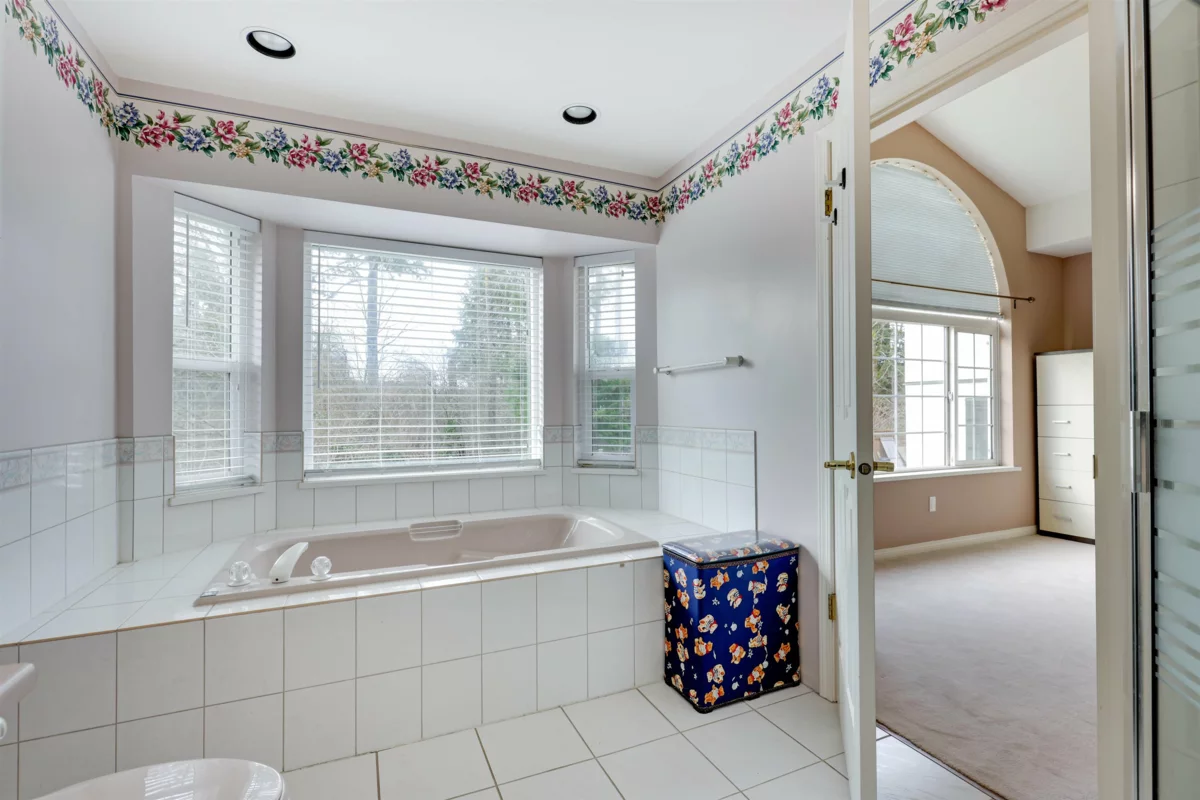 Primary Bathroom Photo of 6103 190 Street, Surrey, BC