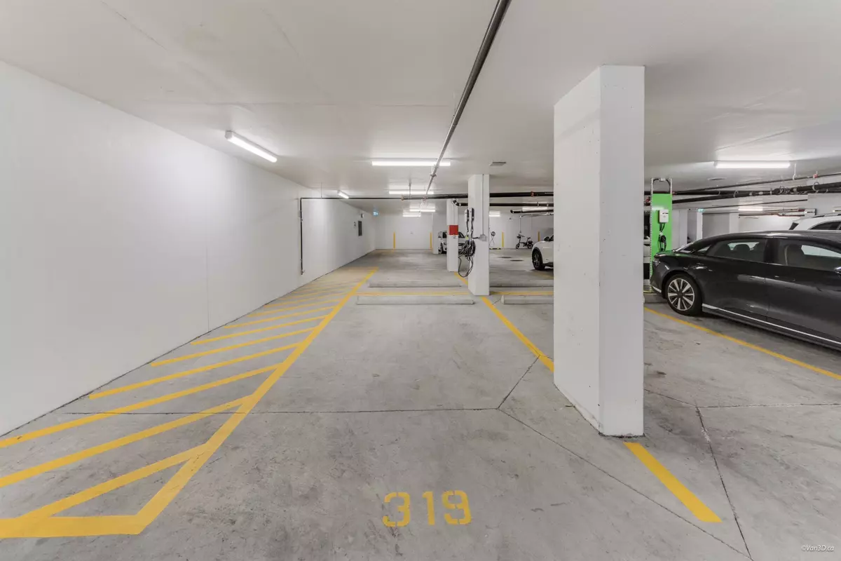 Backyard Photo of 2102 2181 Madison Avenue, Burnaby, BC