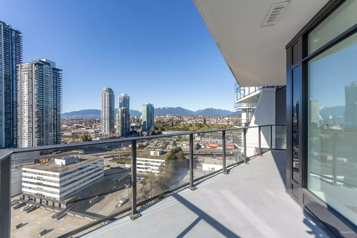 Hallway Photo of 2102 2181 Madison Avenue, Burnaby, BC