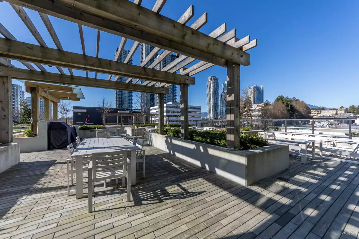 Hot Tub / Spa Photo of 2102 2181 Madison Avenue, Burnaby, BC