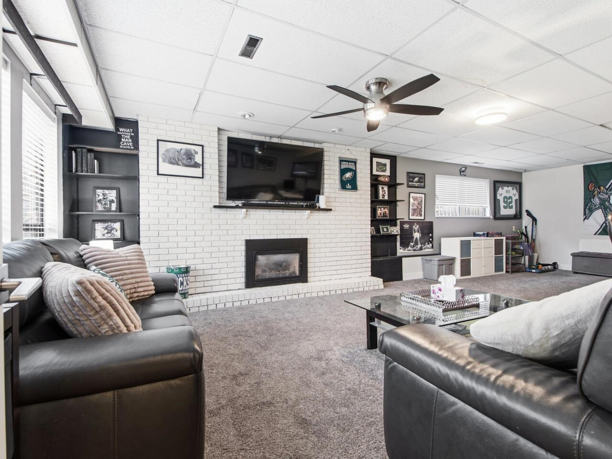 Family Room Photo of 7640 Lawrence Drive, Burnaby, BC